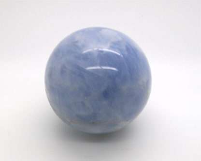Blauwe calciet bal