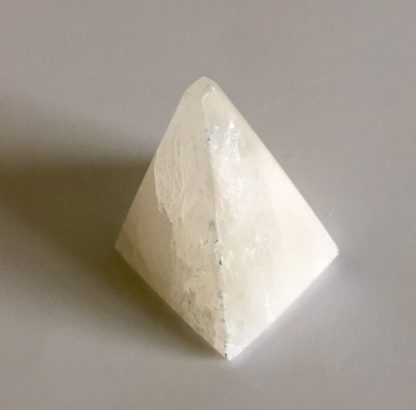 Seleniet piramide 3 cm