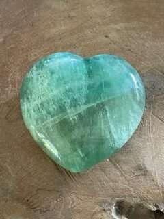 Fluoriet groen hart 8 cm