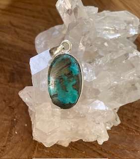 Chrysocolla hanger gezet in zilver 925 gehalte