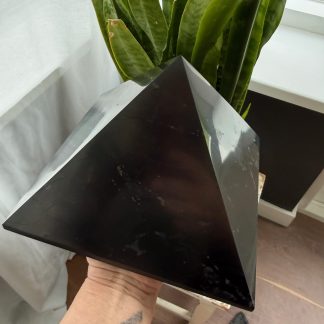 Shungiet piramide XL 21 cm