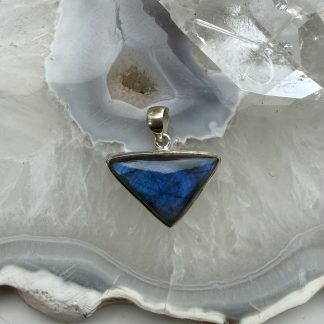 Labradoriet hanger gezet in echt zilver 925 gehalte