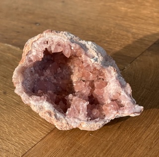 Roze amethist geode
