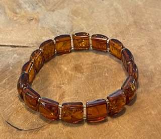 Barnsteen / amber armband vierkant