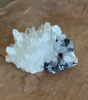 Bergkristal met toermalijn
