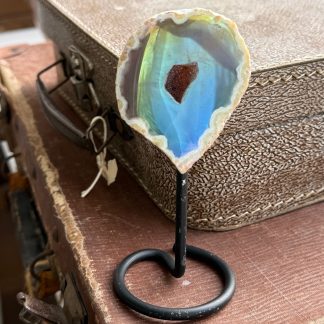 Aura kwarts op standaard